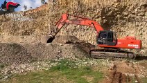 Lecce - Discarica abusiva in una cava di estrazione di calcare (27.11.20)