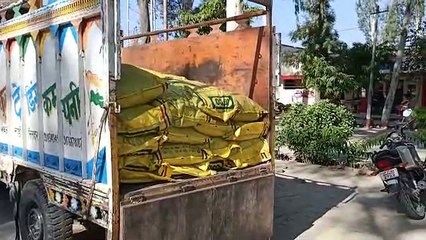 नकली खाद की 400 बोरियों के साथ हत्थे चढ़े 2 शातिर, खुद बताया- कैसे करते थे धंधा