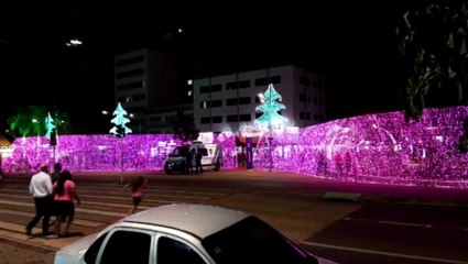 Clima de Natal: veja como ficou a decoração de Cascavel