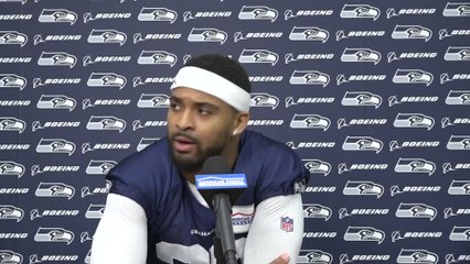 Seahawks Adams 'playing with one arm' after Week 10 injury
