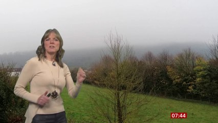 11-28_05-58-01_BBC ONE HD_Breakfast-Louise Lear