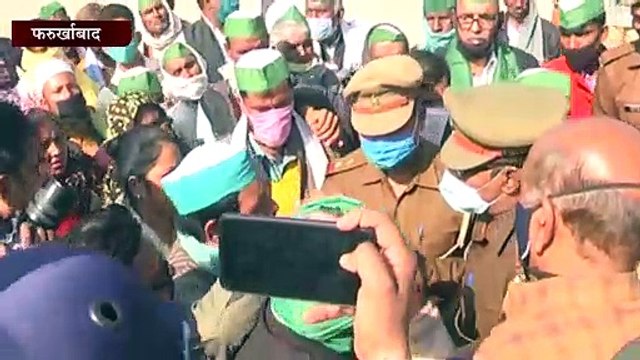 इन मांगों को लेकर किसानों का धरना प्रदर्शन