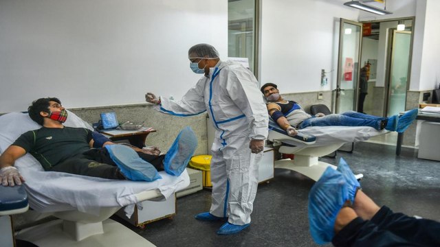 AIIMS director speaks about Delhi's increasing Corona cases