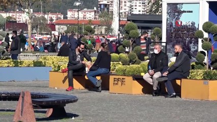 Güneşli Hava Korona Virüsü Unutturdu