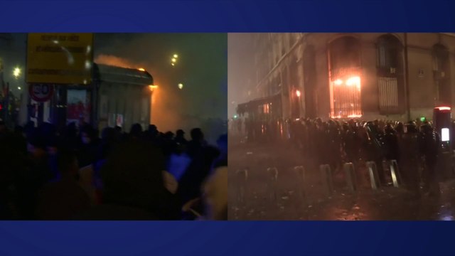 Loi sécurité globale: à Paris, des pompiers tentent d'intervenir pour éteindre un kiosque en feu place de la Bastille