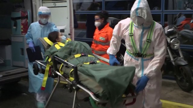 이탈리아, 의료체계 '마비'...민낯 드러난 의료 격차 / YTN