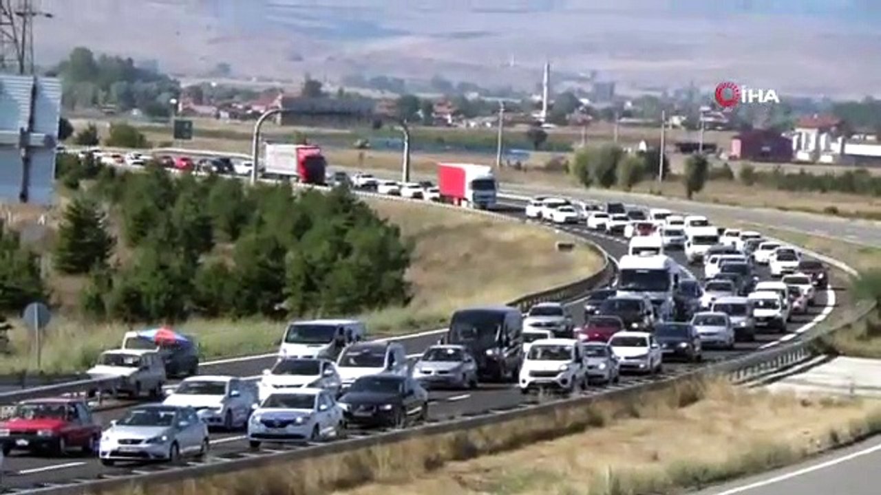 Trafiğe kaydı yapılan taşıt sayısı bir önceki aya göre yüzde 8,2 arttı