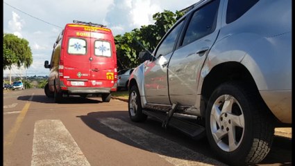 Moto e Duster batem na Avenida Tito Muffato