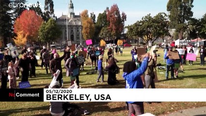 Download Video: Famílias americanas protestam pela reabertura de escolas