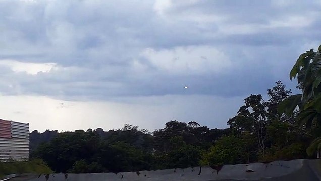 Airbus A320 PR-MHF na aproximação final antes de pousar em Manaus vindo de Guarulhos