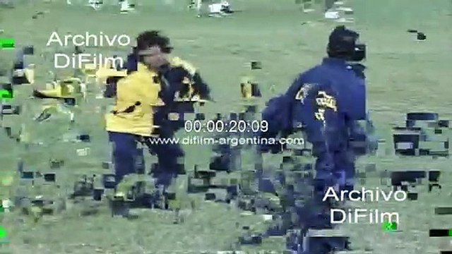Diego Maradona boxeando con Carlos Capella - Boca Juniors 1996
