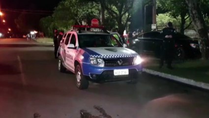 Após fugir de abordagem da Guarda Municipal, jovem bate o carro e é detido