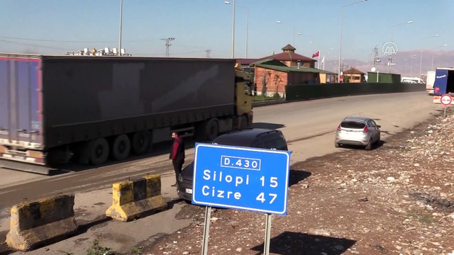 ŞIRNAK - Habur Sınır Kapısı'ndan Irak'a günlük tır geçişleri arttı