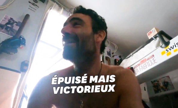 Vendée Globe: les larmes de ce skipper suisse après une avarie sur son bateau