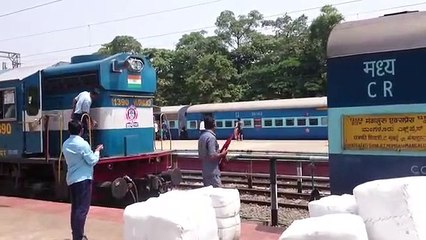 2 साल से भी पुराने रेलवे ट्रैक पर दौड़ा इलेक्ट्रॉनिक रेलगाड़ी का इंजन