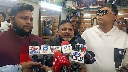 गोविन्द नगर में खुला मेंस सैलून, चेयरमैन विजय कपूर ने किया उद्घाटन
