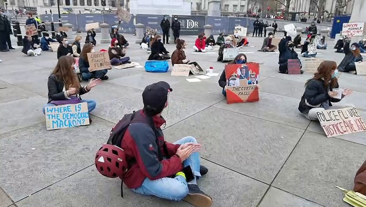 LONDRA - Fransa'daki güvenlik yasa tasarısı ve polis şiddeti İngiltere'de protesto edildi