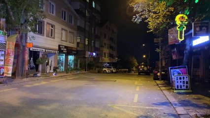 İSTANBUL - Sokağa çıkma kısıtlamasının başlamasıyla vatandaşlar evlerine çekildi