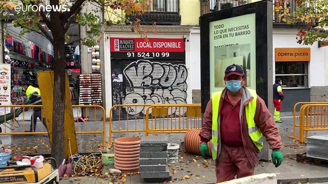 Los pequeños negocios de Madrid frente a los grandes vendedores 'on line'