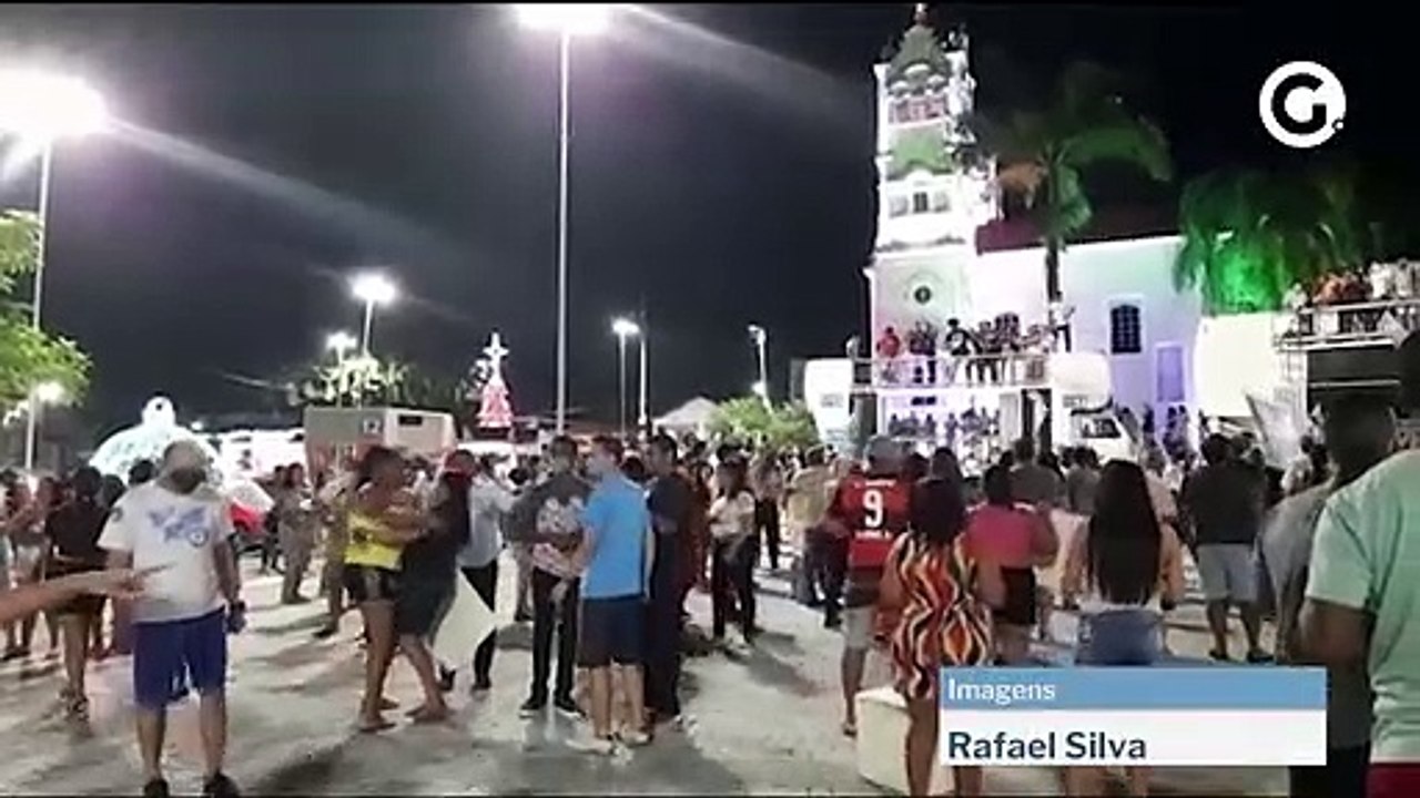 Trio elétrico e muita aglomeração na comemoração de Sérgio Vidigal, na Serra