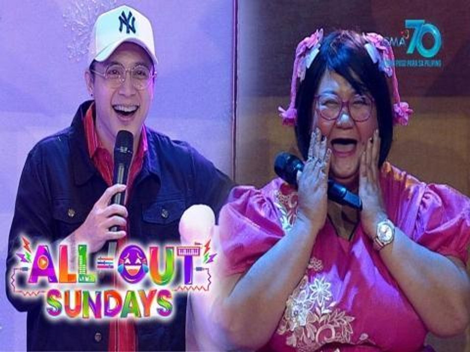 All-Out Sundays: Boobsie, kilig na kilig kay DJ...