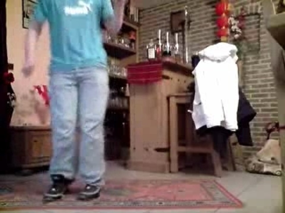 style a jumpsteve for Hands up