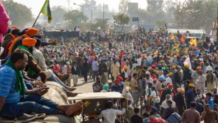 Télécharger la video: Farmers' Protest: BJP spokesperson launches attack on Cong