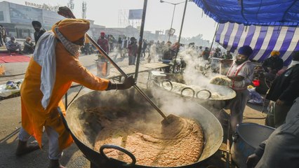 With stocked ration,farmers all set to continue protest