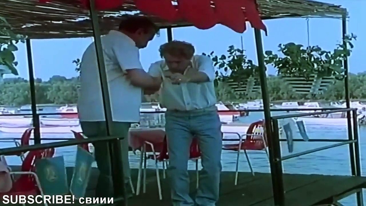 Zikina Dinastija - Zika i Milan skacu u reku / Domaci film