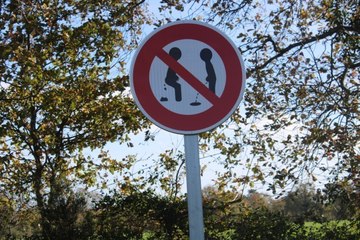 En Vendée, un drôle de panneau interdit quelque chose de très particulier