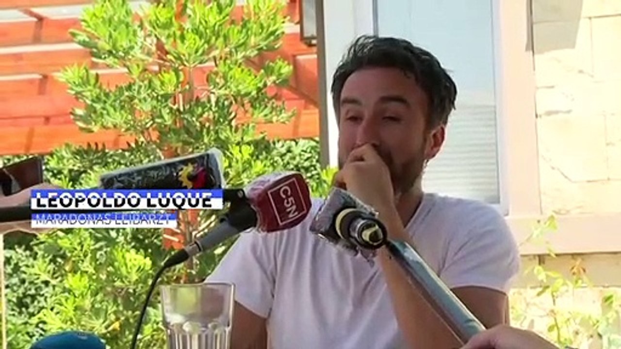 Maradonas Leibarzt bestreitet tränenreich Vorwurf der fahrlässigen Tötung