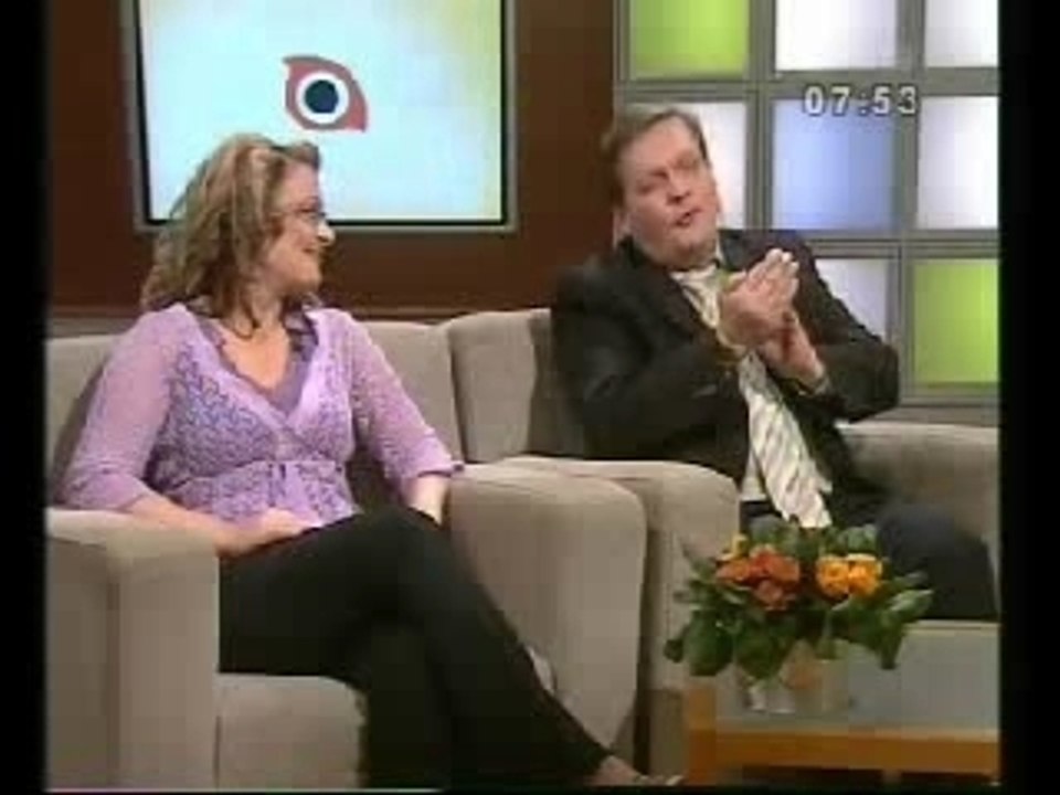 Lauri Karhuvaara mongertaa - Fun Tv