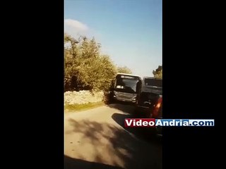 Andria-Canosa: bus e auto "incastrati" nella deviazione parallela