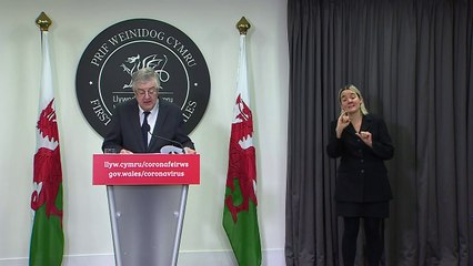 No alcohol in pubs in bars across Wales from Friday