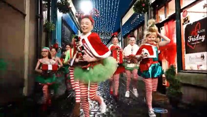 A Christmas message from Santa and Falkirk Delivers