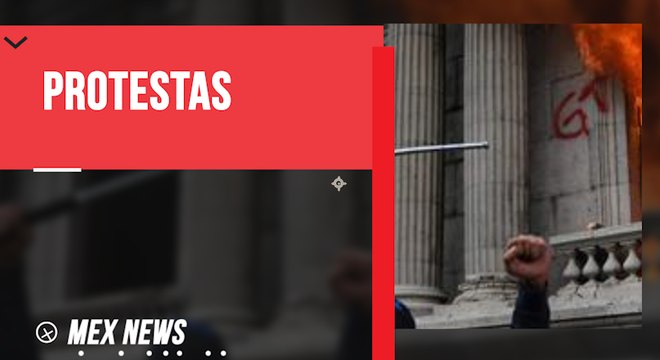 GUATEMALTECOS EXIGEN LA RENUNCIA DEL PRESIDENTE