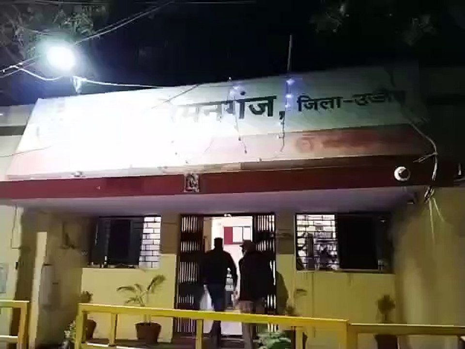 चिमनगंज पुलिस ने पकड़ी लाखों की अवैध शराब, आगर र...