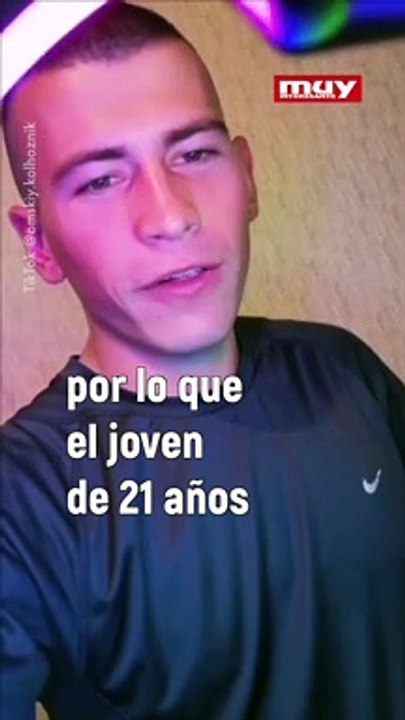 Este ruso escala un árbol de 10 metros para poder estudiar