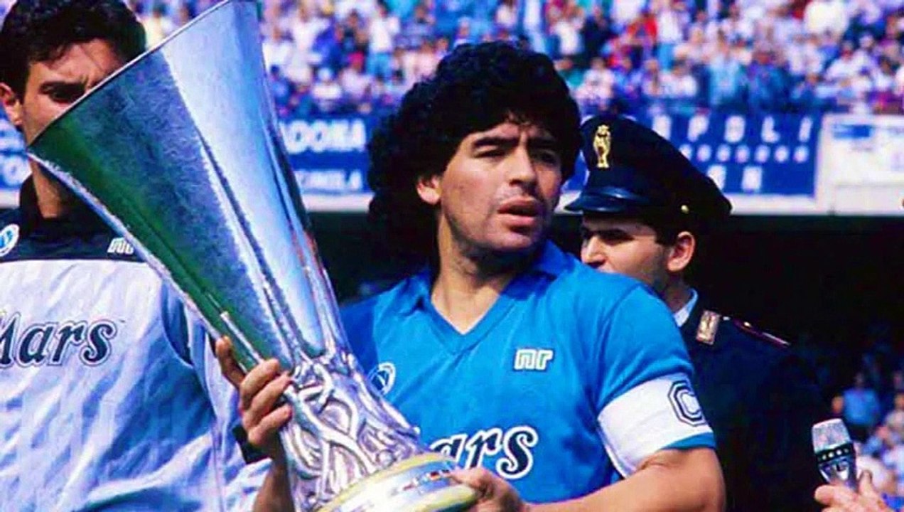 MUERE  Diego Armando Maradona  HOMENAJE AL ASTR...