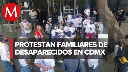 En CdMx, familiares de jóvenes desaparecidos en la alcaldía GAM protestan en FGR
