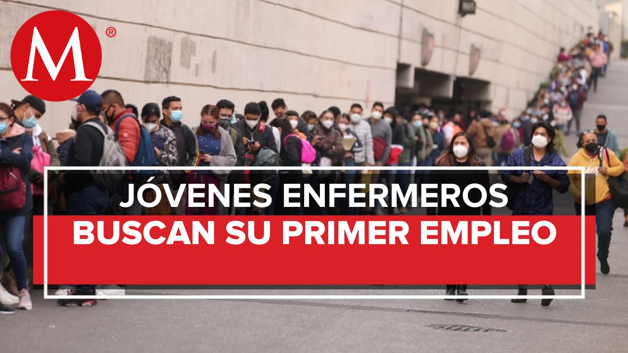 Pasantes de enfermería buscan su primer empleo en unidad covid-19 de CdMx