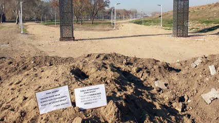 EDİRNE - Aydınlatma sistemini eleştiren çevreciler nehir kenarındaki parka 'direkli tarla' diyerek, tepki gösterdi