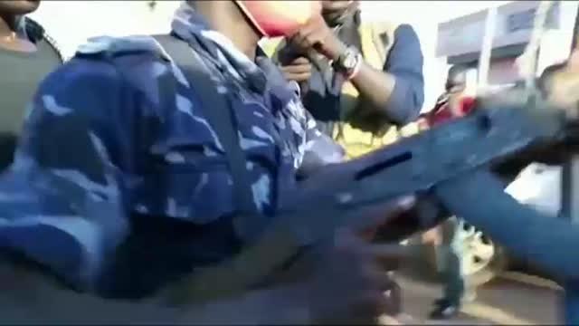 Continúan las protestas contra el gobierno en Uganda
