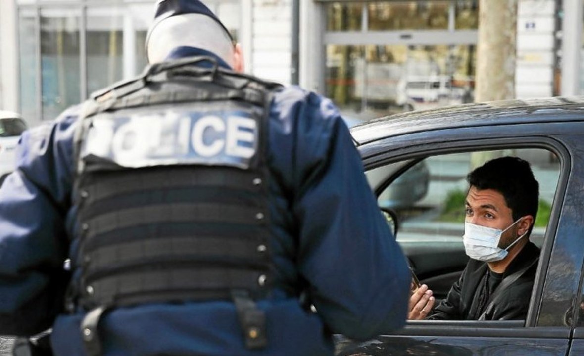 Confinement, il se fait verbaliser à cause de sa tenue