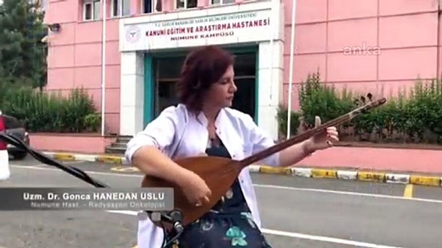 DOKTORLAR, MESLEKTAŞLARI ANISINA TÜRKÜ SÖYLEDİLER: BU DA GELİR, BU DA GEÇER, AĞLAMA... Gündem, TRABZON