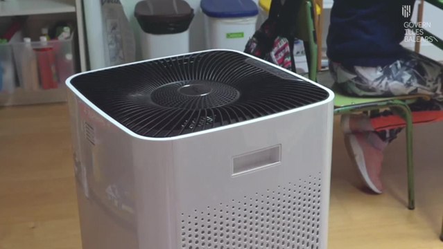 Instalan aparatos de control del aire en 400 centros educativos baleares