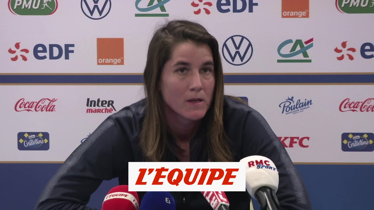 Charlotte Bilbault : « Il y a des échanges très constructifs » - Foot - Bleues