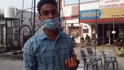 मोहल्ला मुराउन टोला में स्थित नगर पंचायत मे एम एल सी चुनाव की वोटिंग हुई शुरू