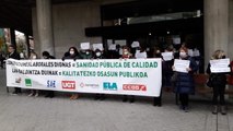 Concentración de sindicatos de salud en Pamplona por unas 