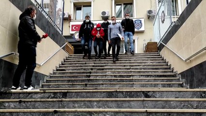 İSTANBUL - 15 yıl önce işlenen cinayetle ilgili bir kişi gözaltına alındı